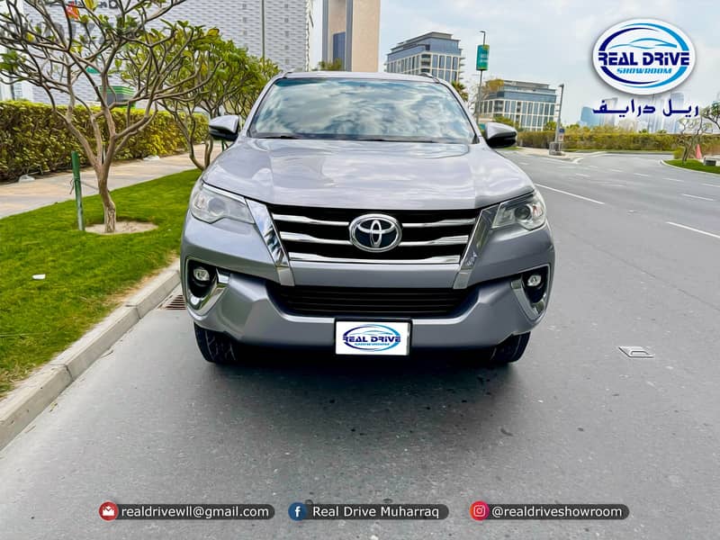 ** BANK LOAN AVAILABLE **  Toyota Fortuner 2020 -4W 1