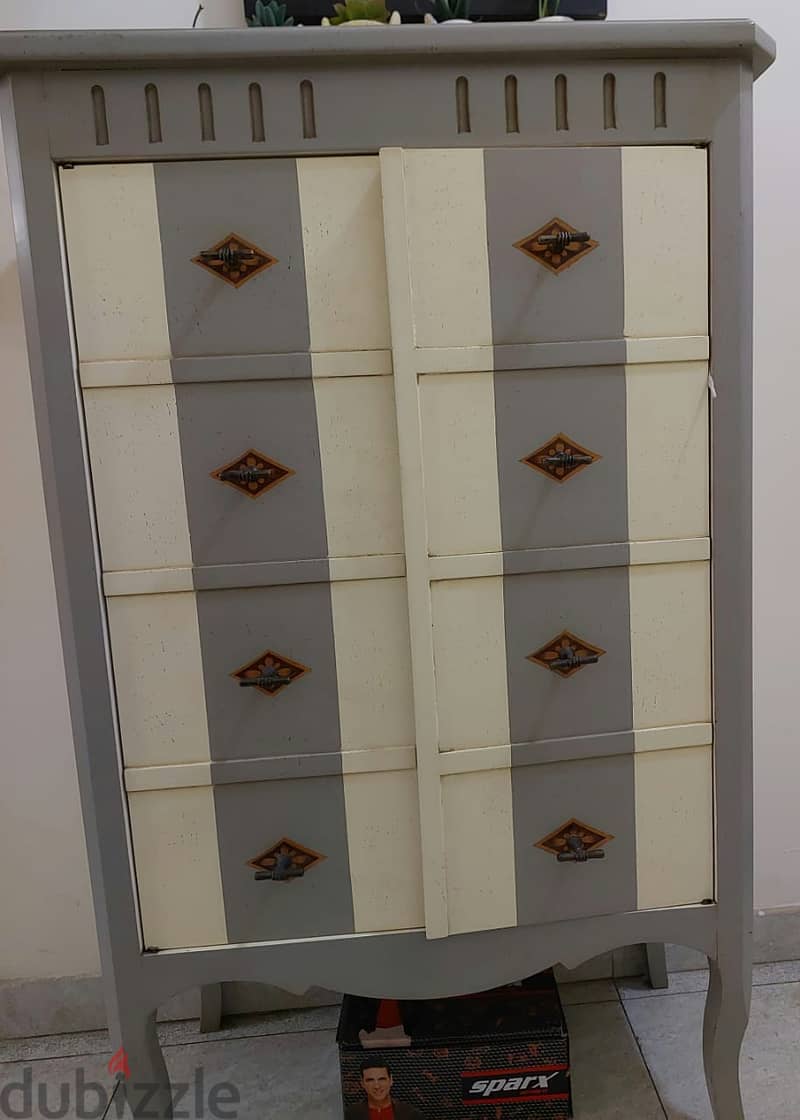 SHoe Rack In excellent condition on sale 18BD 2