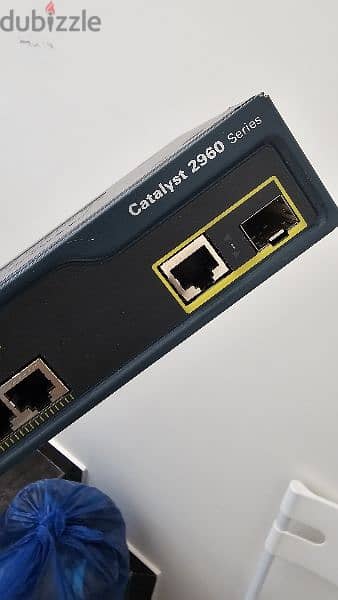 Cisco 2960 managed switch 9 ports 2