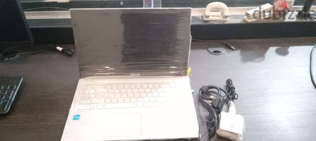 VivoBook_Asus Laptop X515EA 3