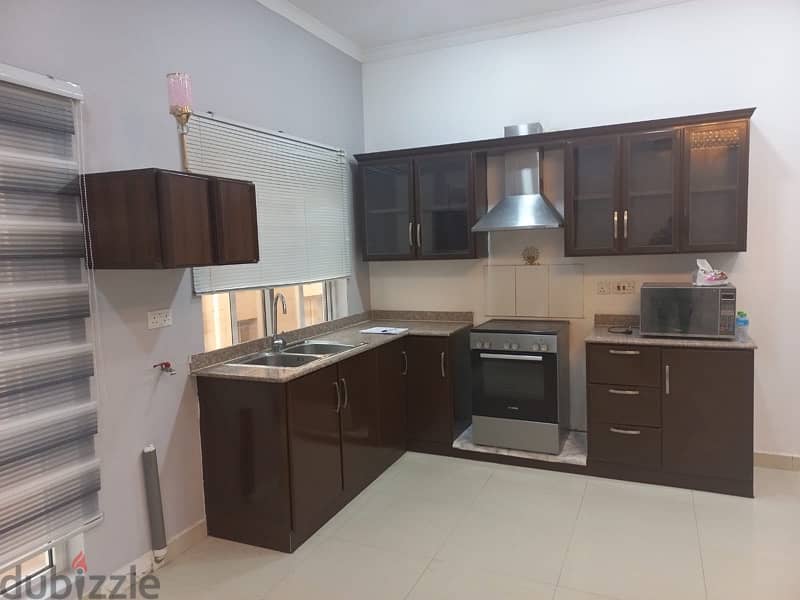 flat for rent 3 bedrooms 2 bathrooms semifurnished 4
