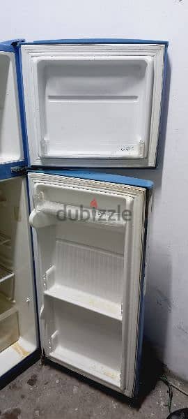 Refrigerator. 35913202 2