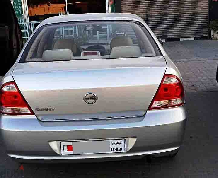 Nissan Sunny_Model 2010_Execellent Conditions_32121840, whapp:37701829 4
