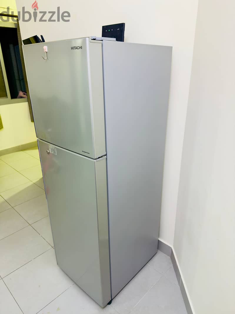 Hitachi Refrigerator and other house hold items for sale 1