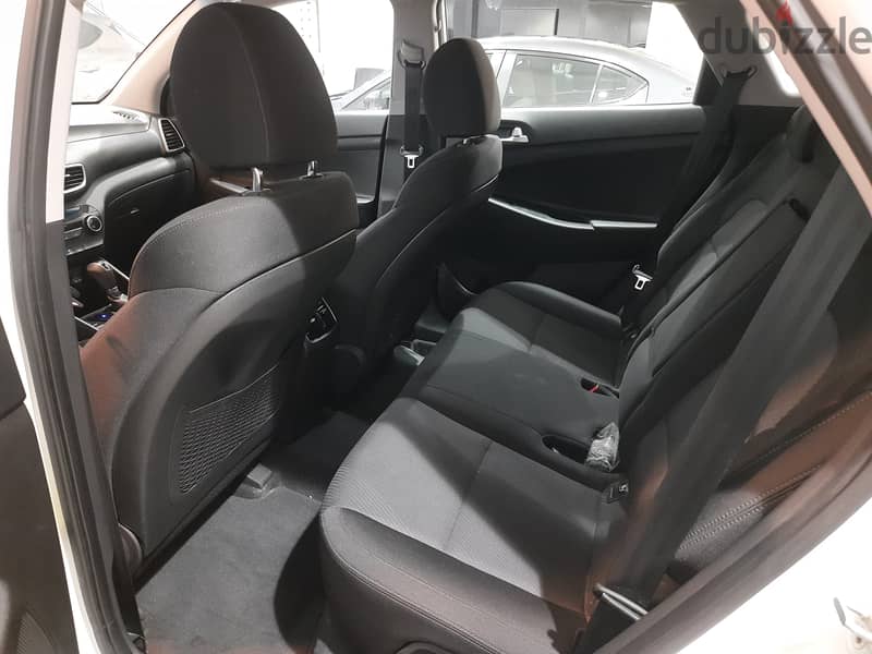 For Sale 2020 Hyundai Tucson in bahrain (Agent Maintained) White color 5