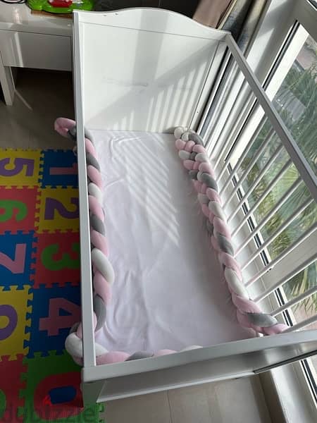 Ikea Crib in good condition+full set matress 2