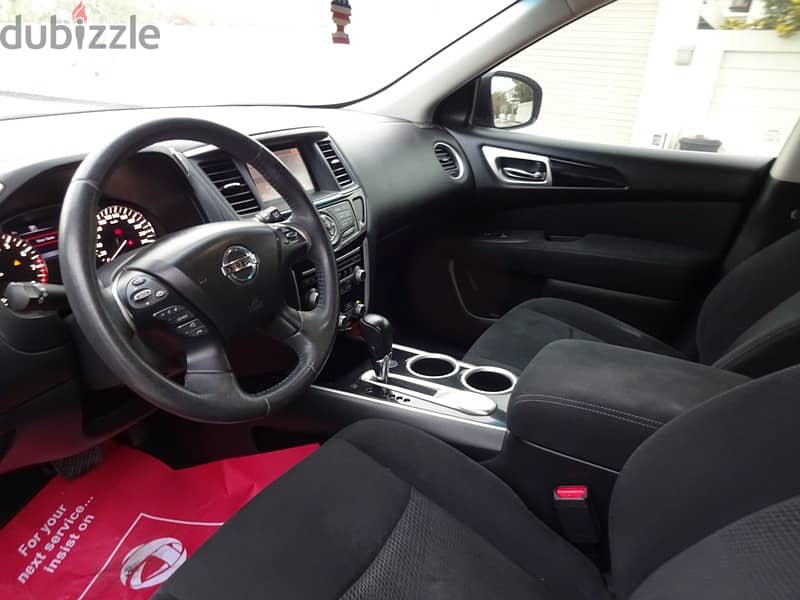 Nissan Pathfinder, 7 seater, 2016 2