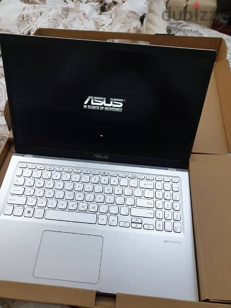 asus laptop for sale new condition 3