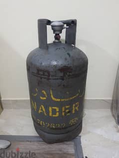 cont(36216143) Nader gas cylinder medium size 20kg with regulator 22BD