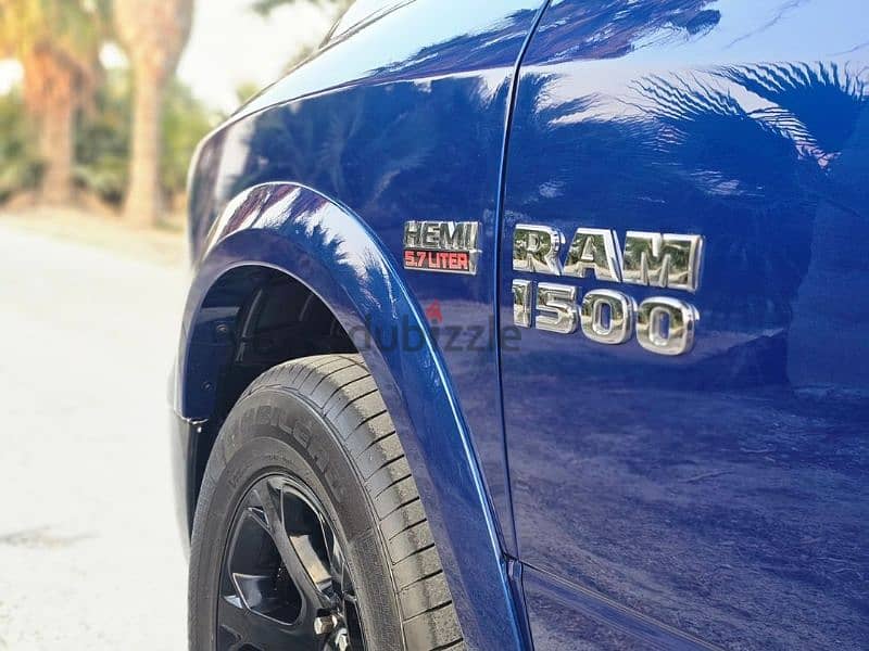 Dodge Ram 1500 Laramie V8 6