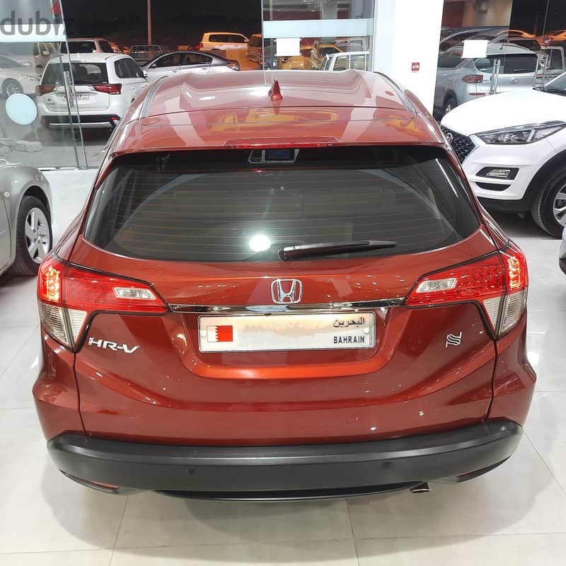 Honda HRV 2020 used for sale in excellent condition 4