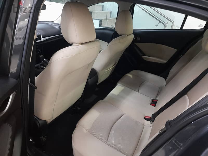 Mazda 3 model 2018 used for sale in excellent condition 5