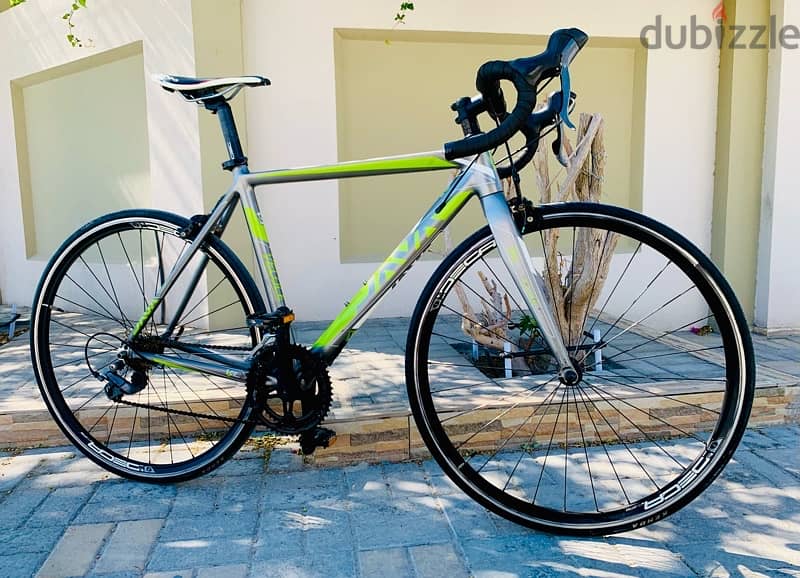 Road bikes- Carbon TT bike (UK)/ Upland/ Java 5