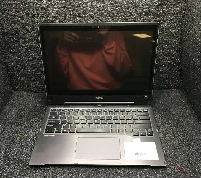 LifeBook T936 Laptop Excellent condition TOUCHSCREEN 2-IN-1 365 3