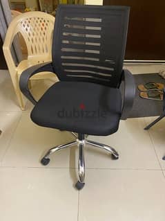 Black office chair 0