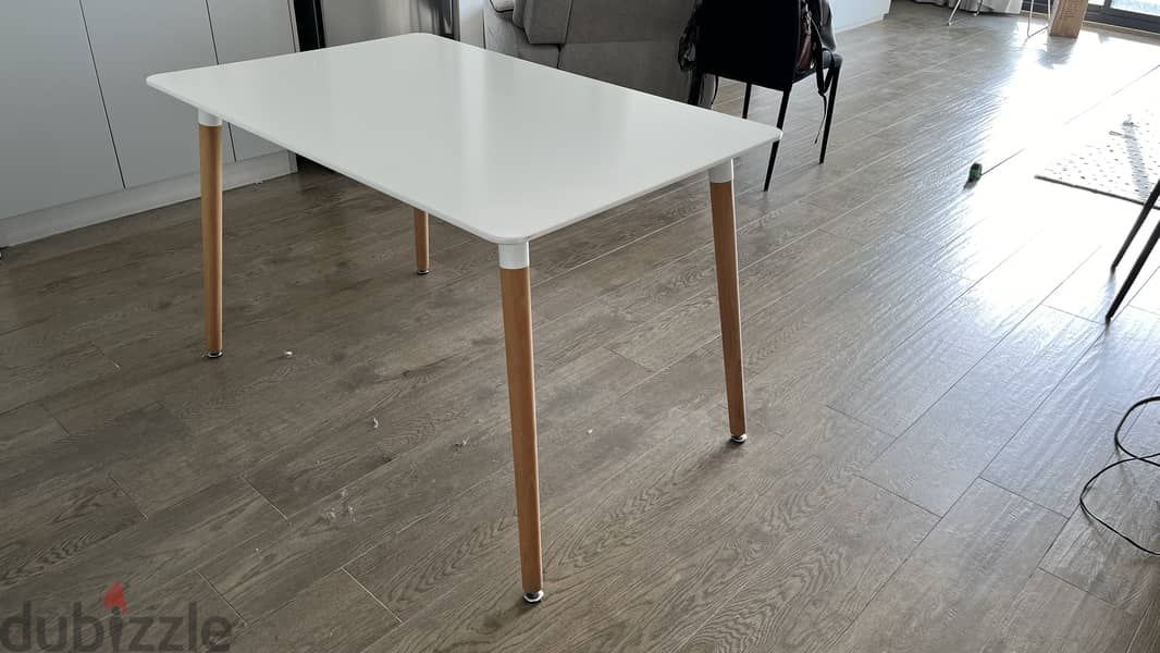 White Dining Table / Desk 120x80 cm in perfect condition 0