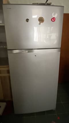 Toshiba Refrigerator - Freezer 770Ltr