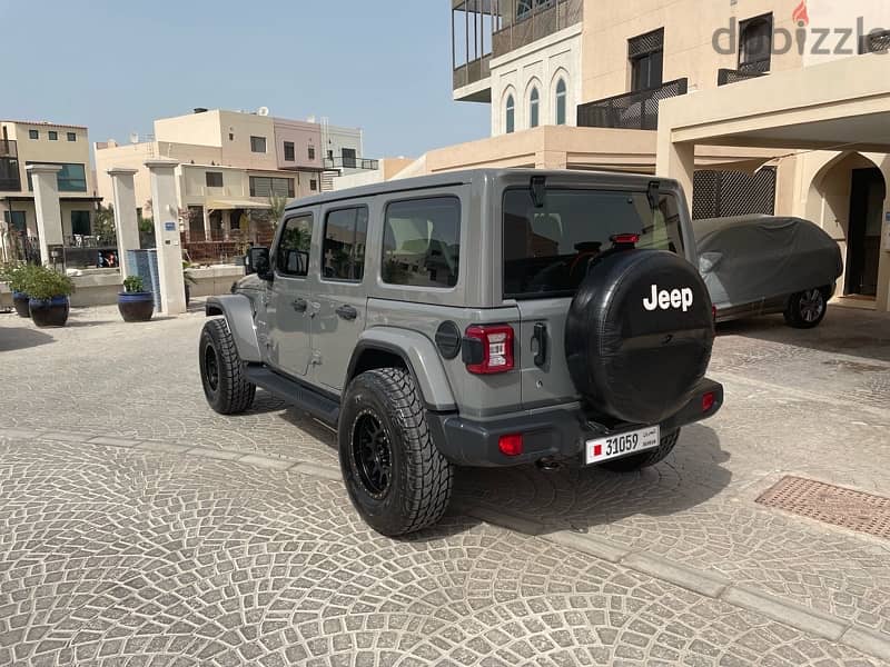 Jeep Wrangler Sahara 2