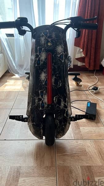 A electric scooter bike for sale 1