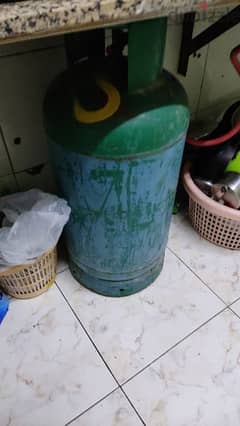 Gar cylinder and gas chula