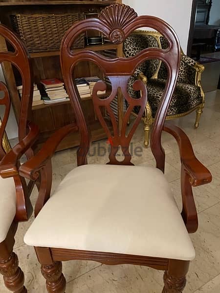 furniture in excellent condition 4