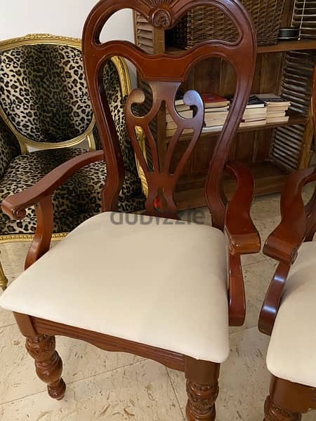 furniture in excellent condition 5