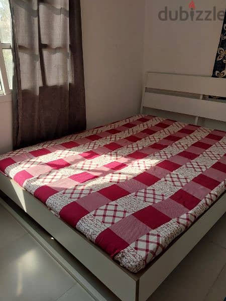 IKEA heavy duety bed, rerly used 0