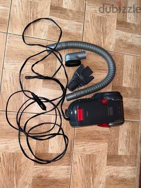 Vacuum cleaner for sale only 10bd 1