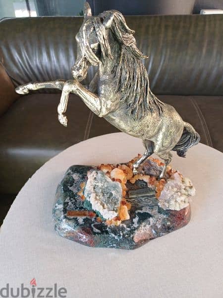 Antique horse with natural stones 3