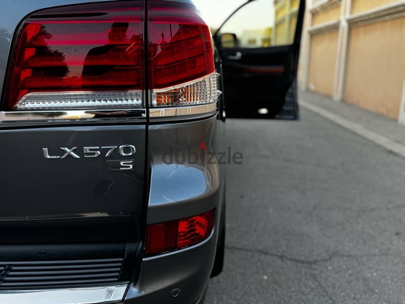 ‏Lexus LX570 2014 12