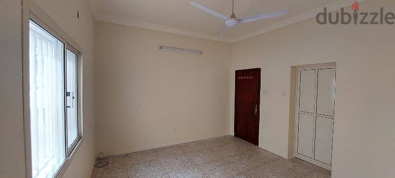 spacious flat for rent in Muharraq 7