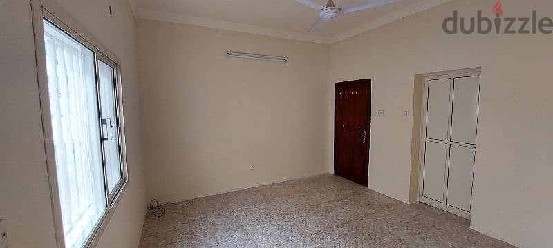 spacious flat for rent in Muharraq 9