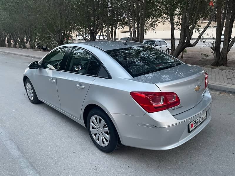 chevrolet cruze 2016 in excellent condition, full insurance 4