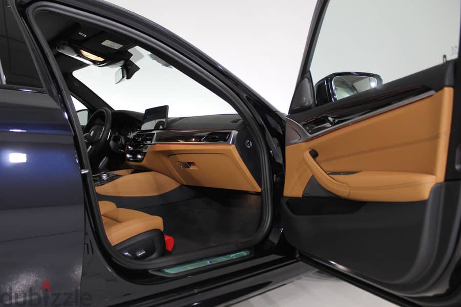 Approved Used - BMW 530i Sedan 14