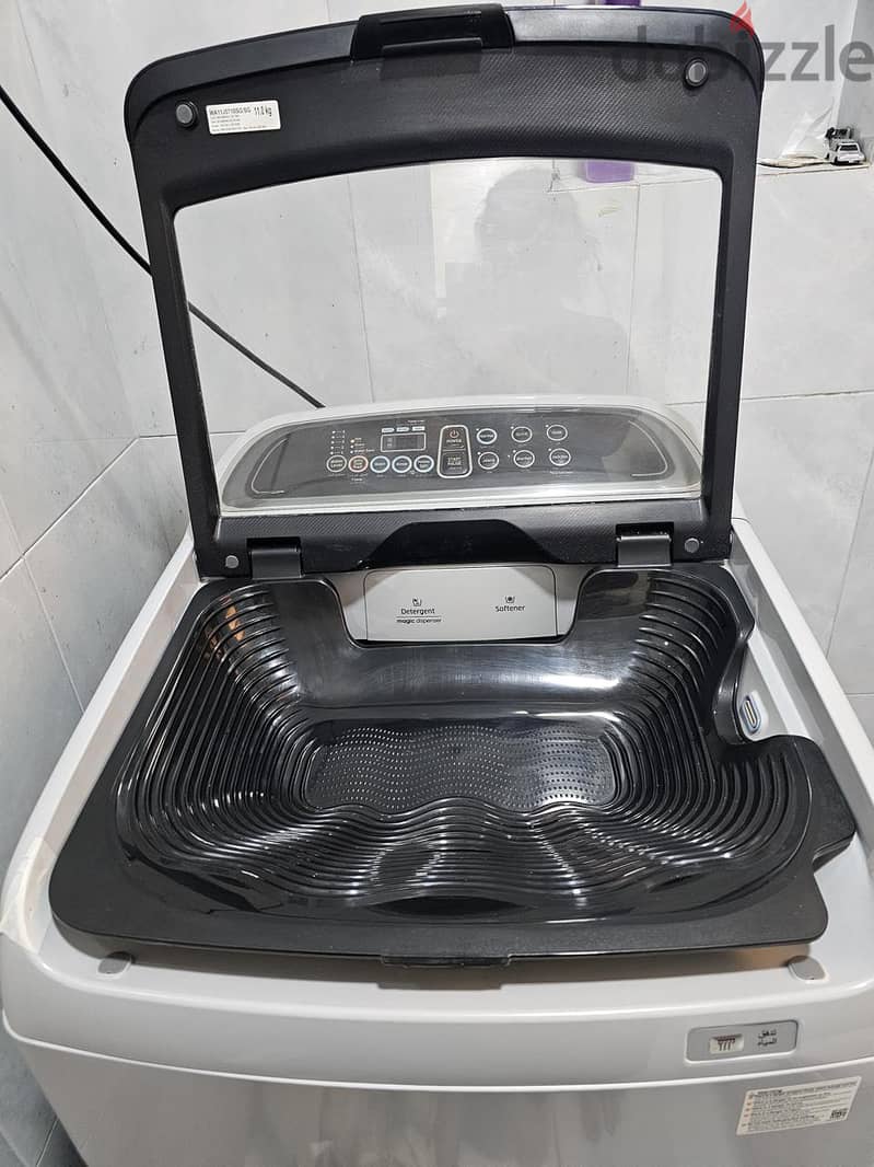 SAMSUNG 11 KG FULLY AUTOMATIC WASHING MACHINE FOR SALE-18 MONTHS OLD 1