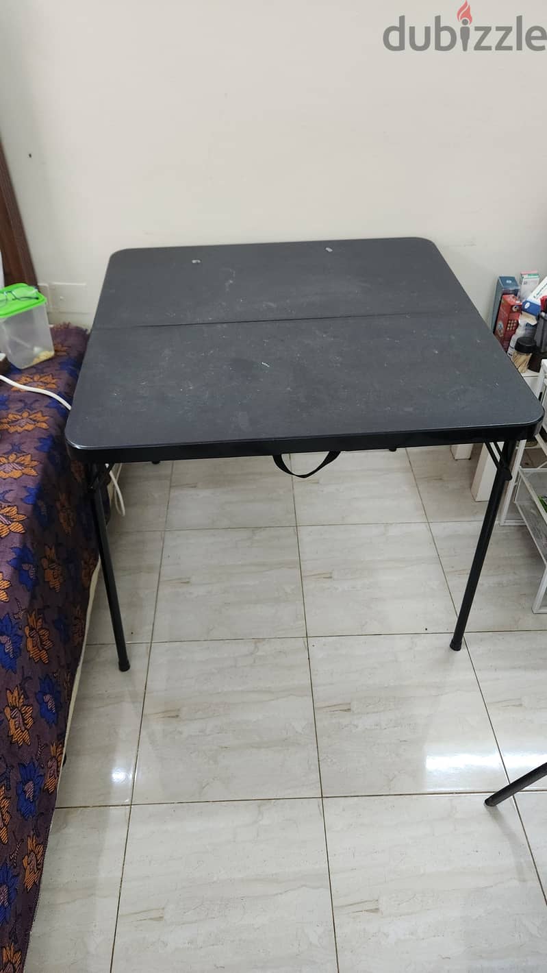 Folding table and chairs 1