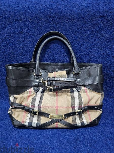 AUTHENTIC LOUIS VUITTON, FEDNI, DOLCE GABBANA AND BURBERRY BAG 5