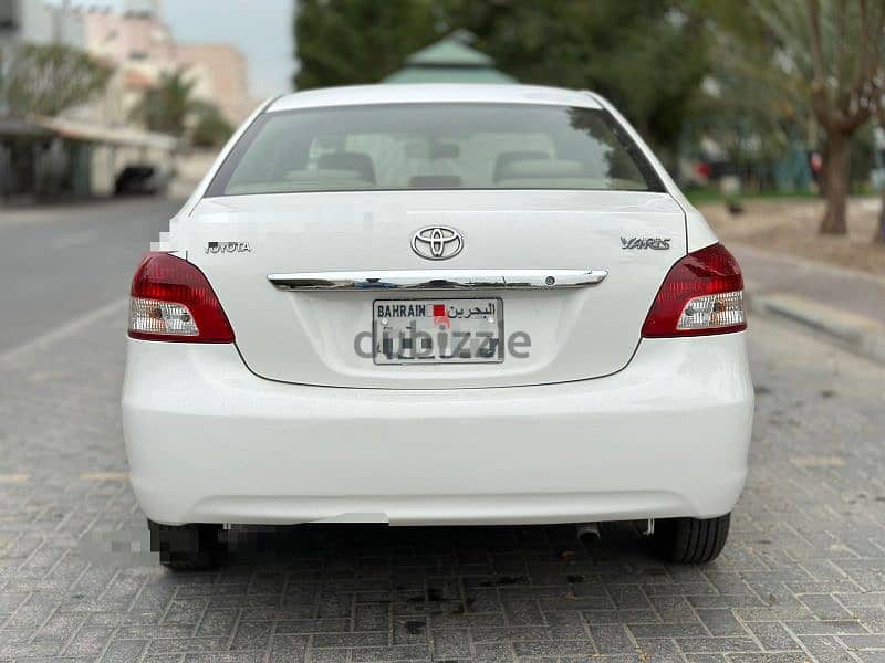 TOYOTA YARIS MODEL 2013  SINGLE OWNER FAMILY USED CAR FOR SALE 3
