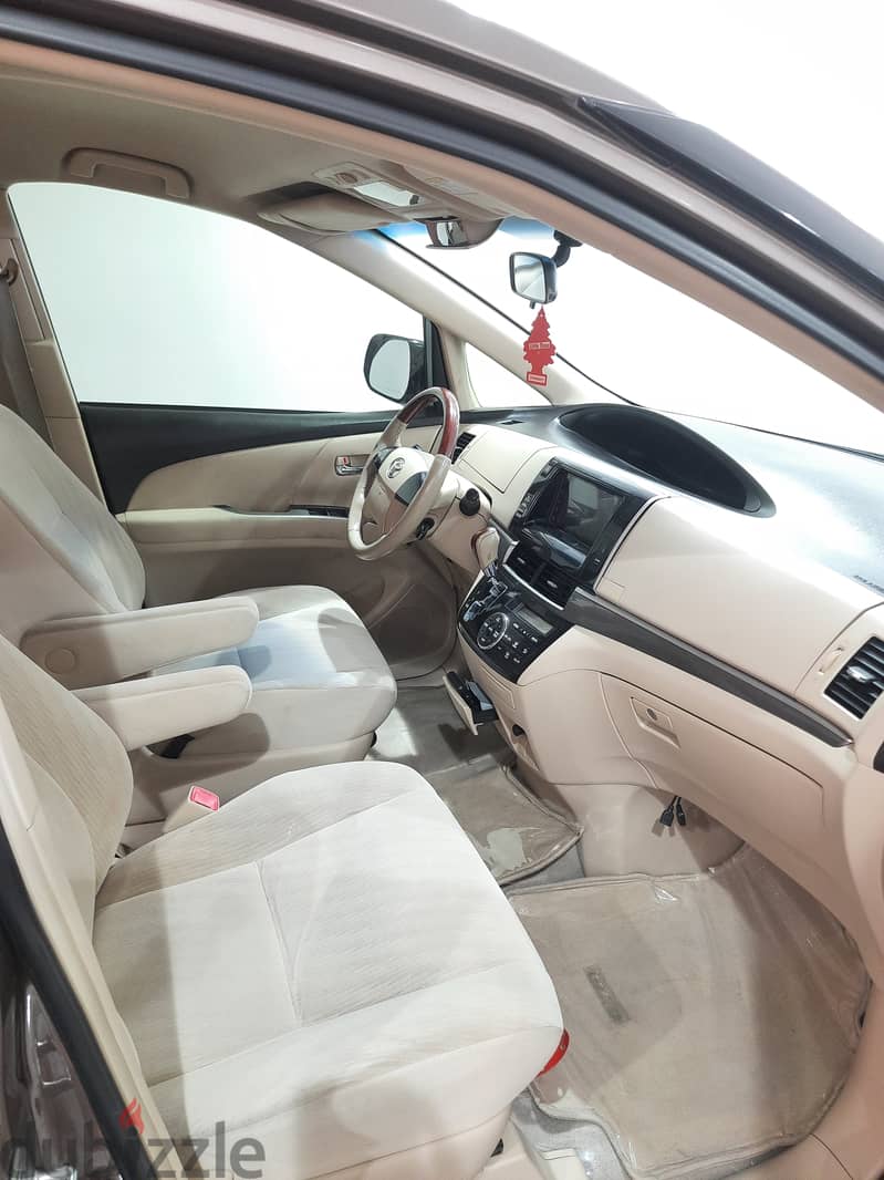 Toyota Previa 2016 for sale in really clean Condition 3