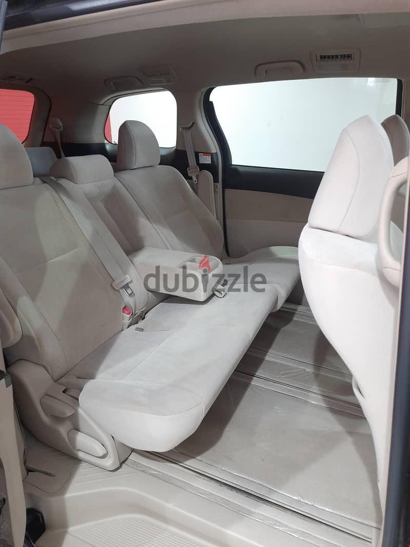 Toyota Previa 2016 for sale in really clean Condition 4