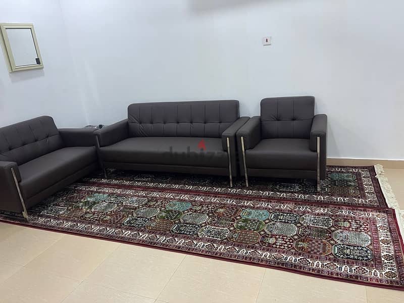 3 sofa with 2 carpets 1