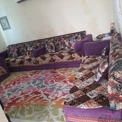 cont(36216143) 8 seater sofa in great condition with pillows and cover