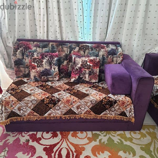 cont(36216143) 8 seater sofa in great condition with pillows and cover 2