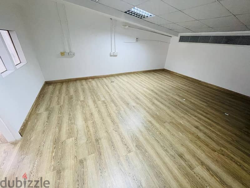 Showroom For Rent In Diplomatic Area 6
