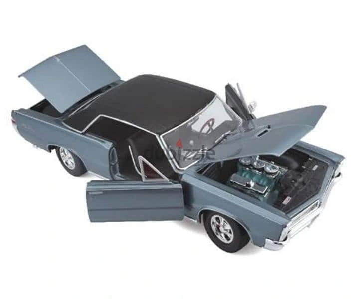 للبيع مجسم سيارة بونتياك GTP  موديل 1965 2