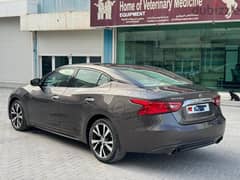 . Nissan Maxima 3.5
Model. 2016
Passing one year

Brown colour
6 0
