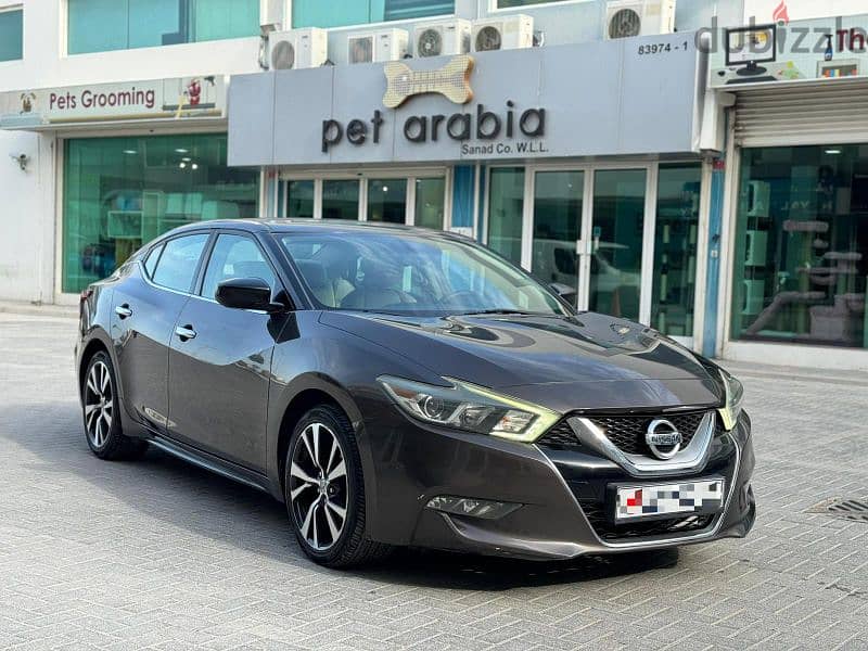 . Nissan Maxima 3.5
Model. 2016
Passing one year

Brown colour
6 1