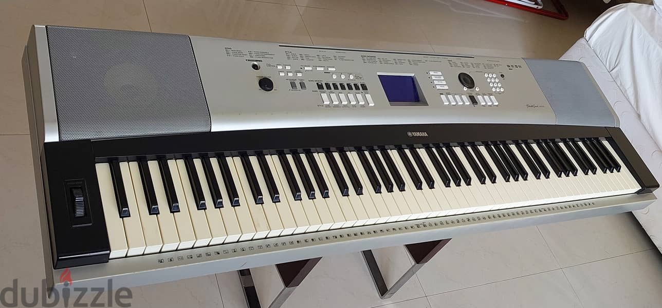 Yamaha DGX 530 keyboard(portable grand piano) 1