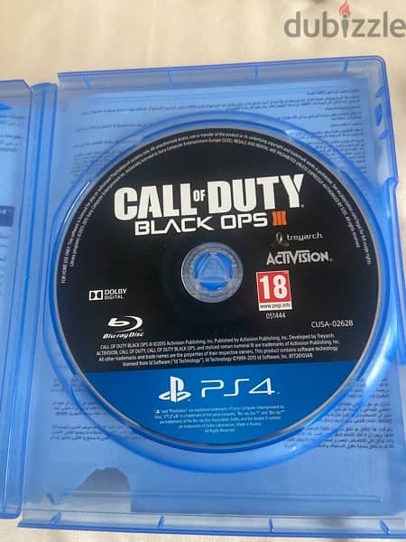 PS4 PRO + controller + charger + call of duty disc 2