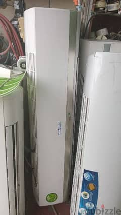 3 ton Ac for sale good condition six months wornty
